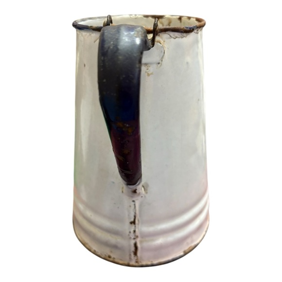 Vintage White Enamel Kettle/Coffee Pot Enamelware, 11" with  Lid - Picture 6 of 6